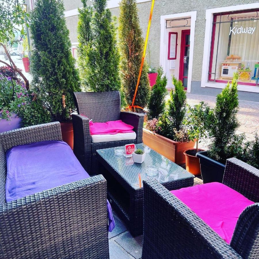 Hostel Lovely Rooms, City Center, Shared Bathroom, Windows To Corridor Villach Exterior foto
